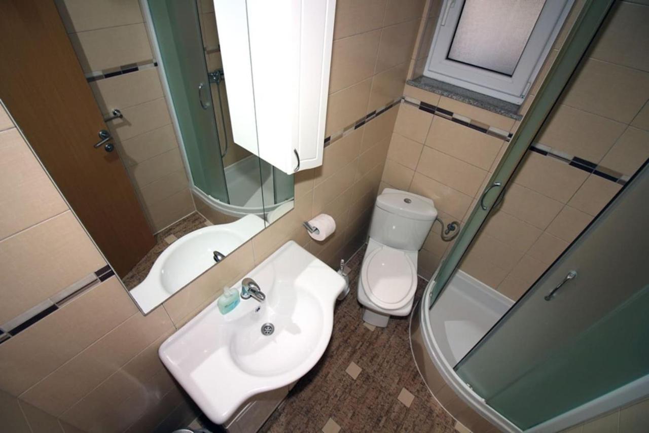 4 Bedroom Apartment In ทิสโน ภายนอก รูปภาพ